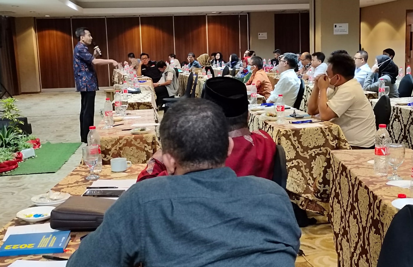 Materi pelatihan anggota REI Jawa Tengah disampaikan Direktur PT Metropolitan Land Tbk Wahyu Sulistio
