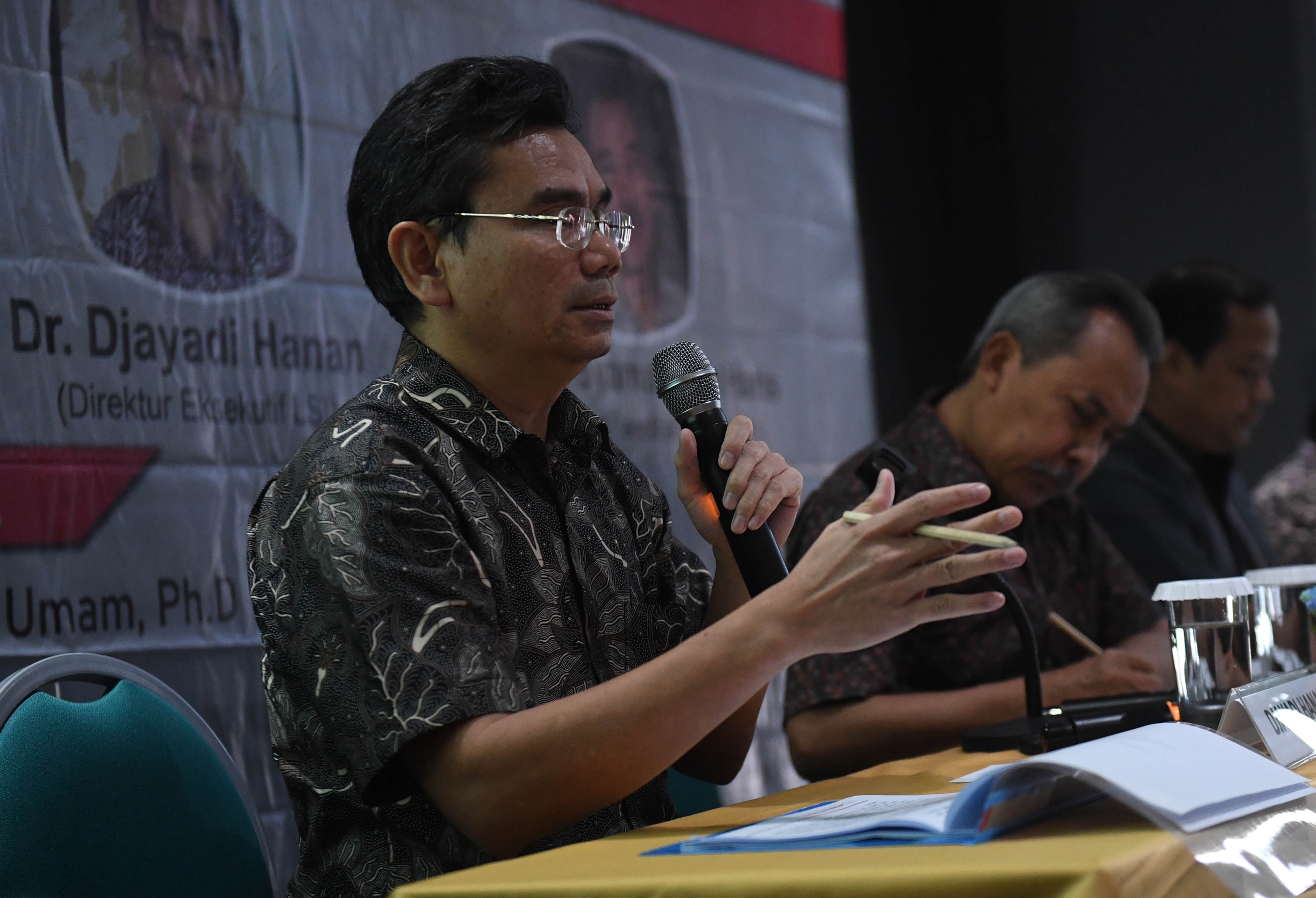 Duet Prabowo-Erick Teratas di Survei LSI