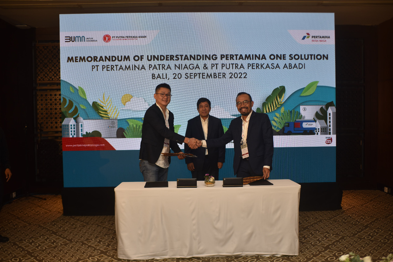 Penandatangan Letter of Intent (LoI) Green Fuel Project dengan PT Bhimasena Power Indonesia dan MoU dengan PT Putra Perkasa Abadi.