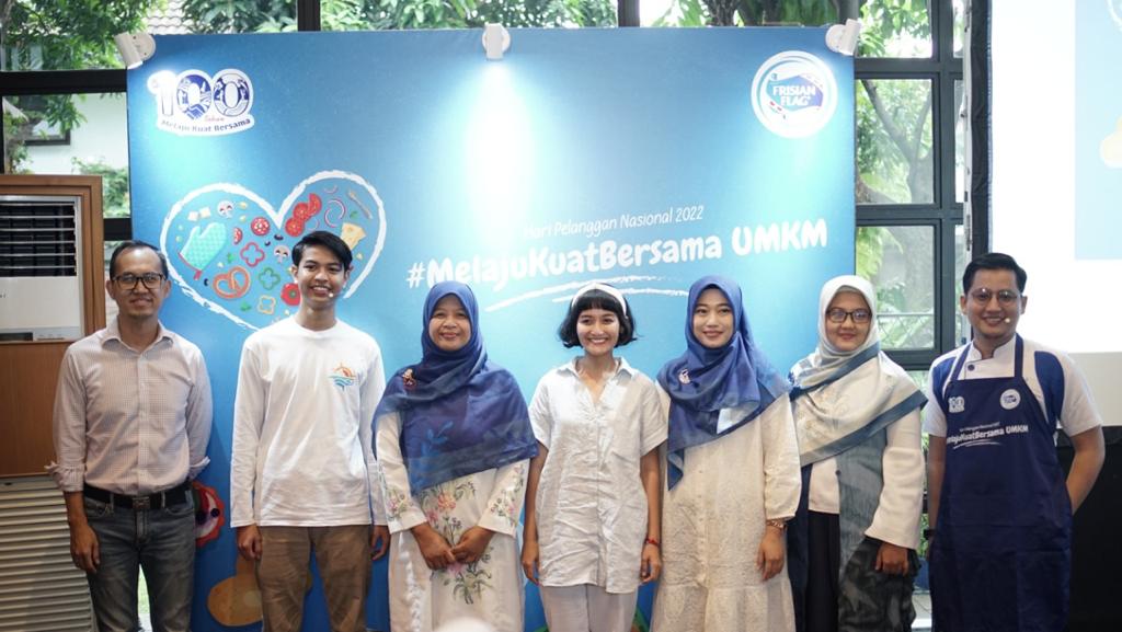 Dalam peringati Harpelnas 2022, pelaku UMKM perempuan dapat edukasi unyuk beri pelayanan terbaik bagi pelanggan. 