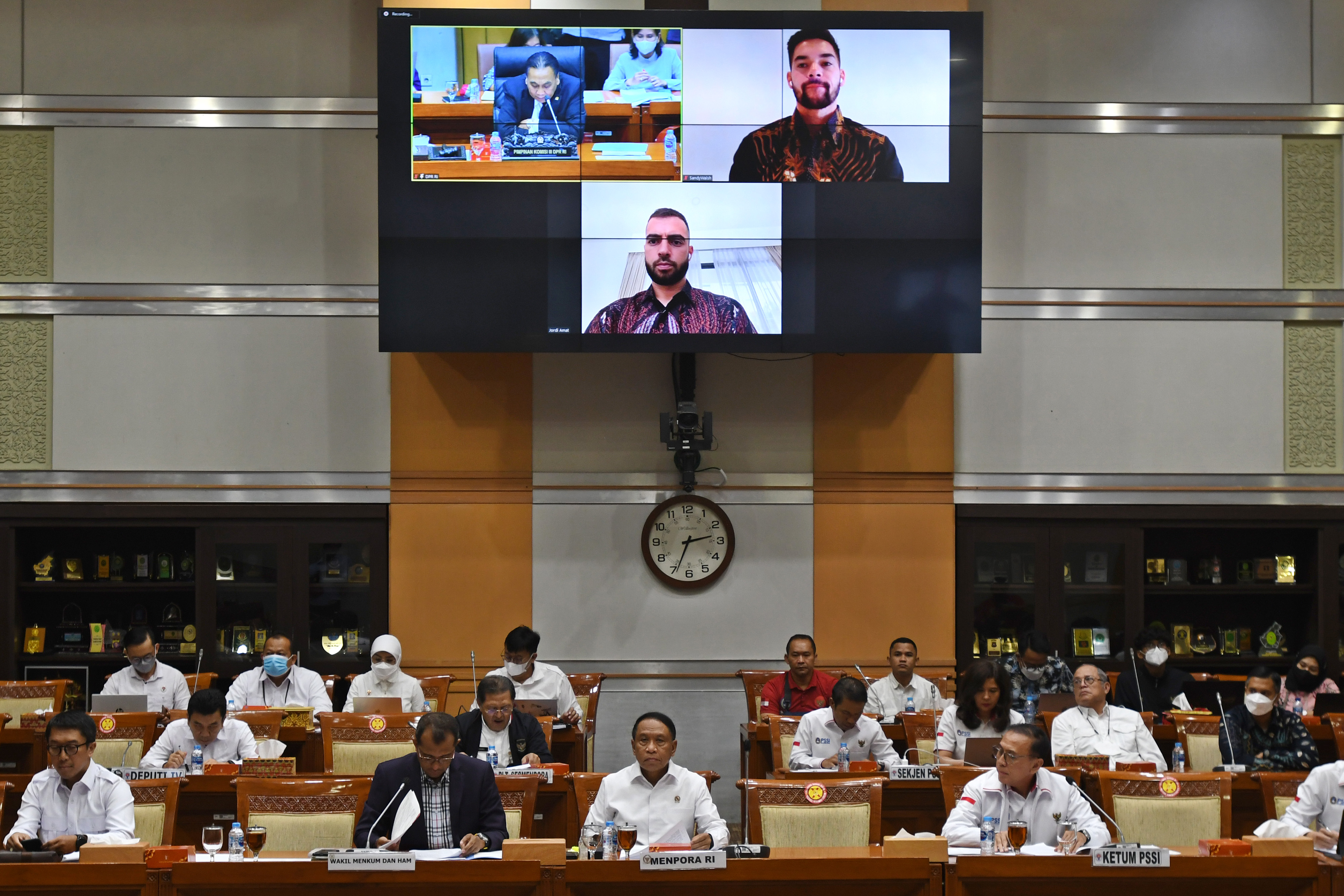 Rapat di Komisi III DPR RI yang menyetujui naturalisasi bagi Jordi Amat dan Sandy Walsh