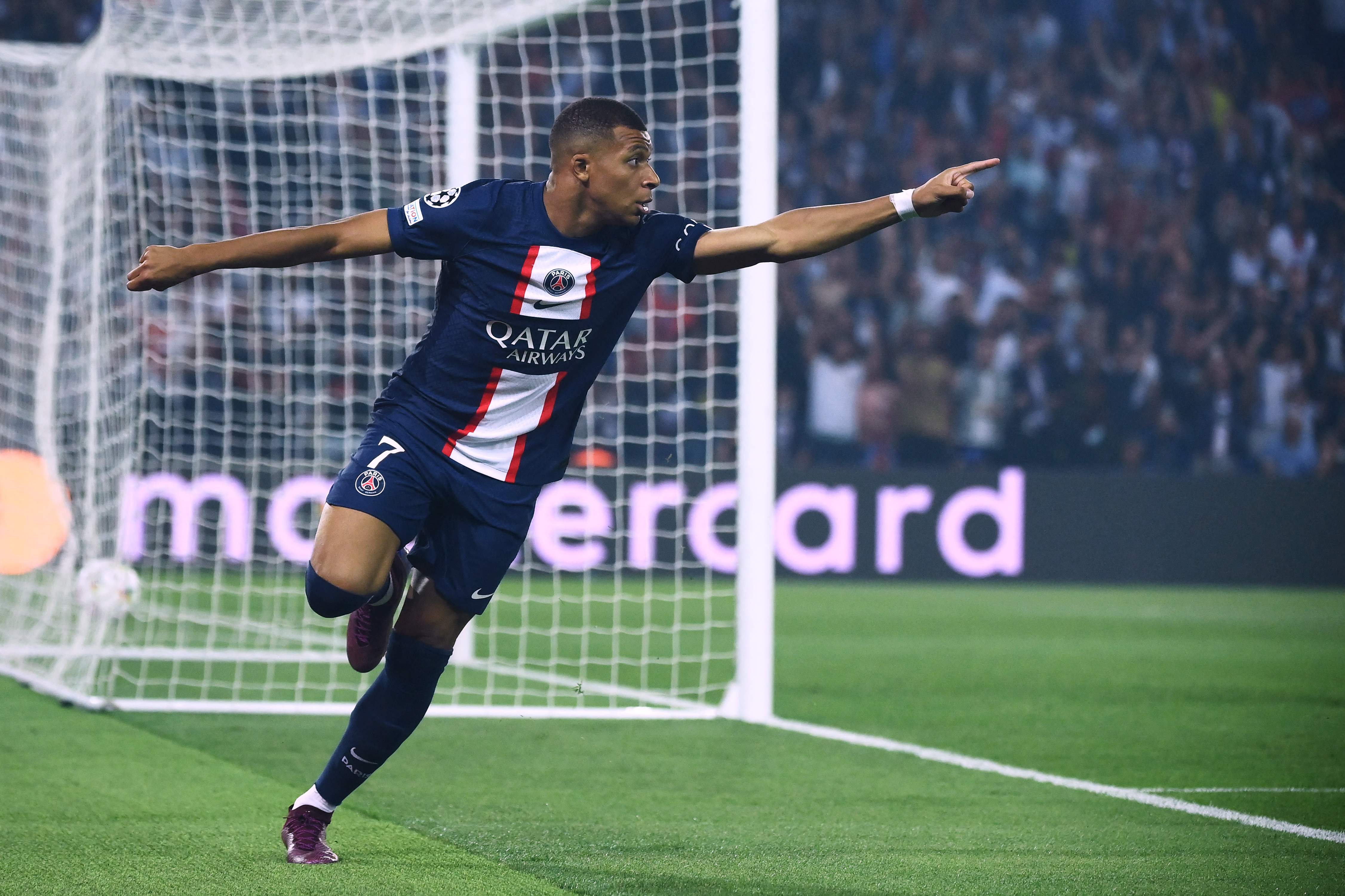 Mbappe Sebut tidak Jadi Pindah ke Real Madrid Atas Permintaan Macron