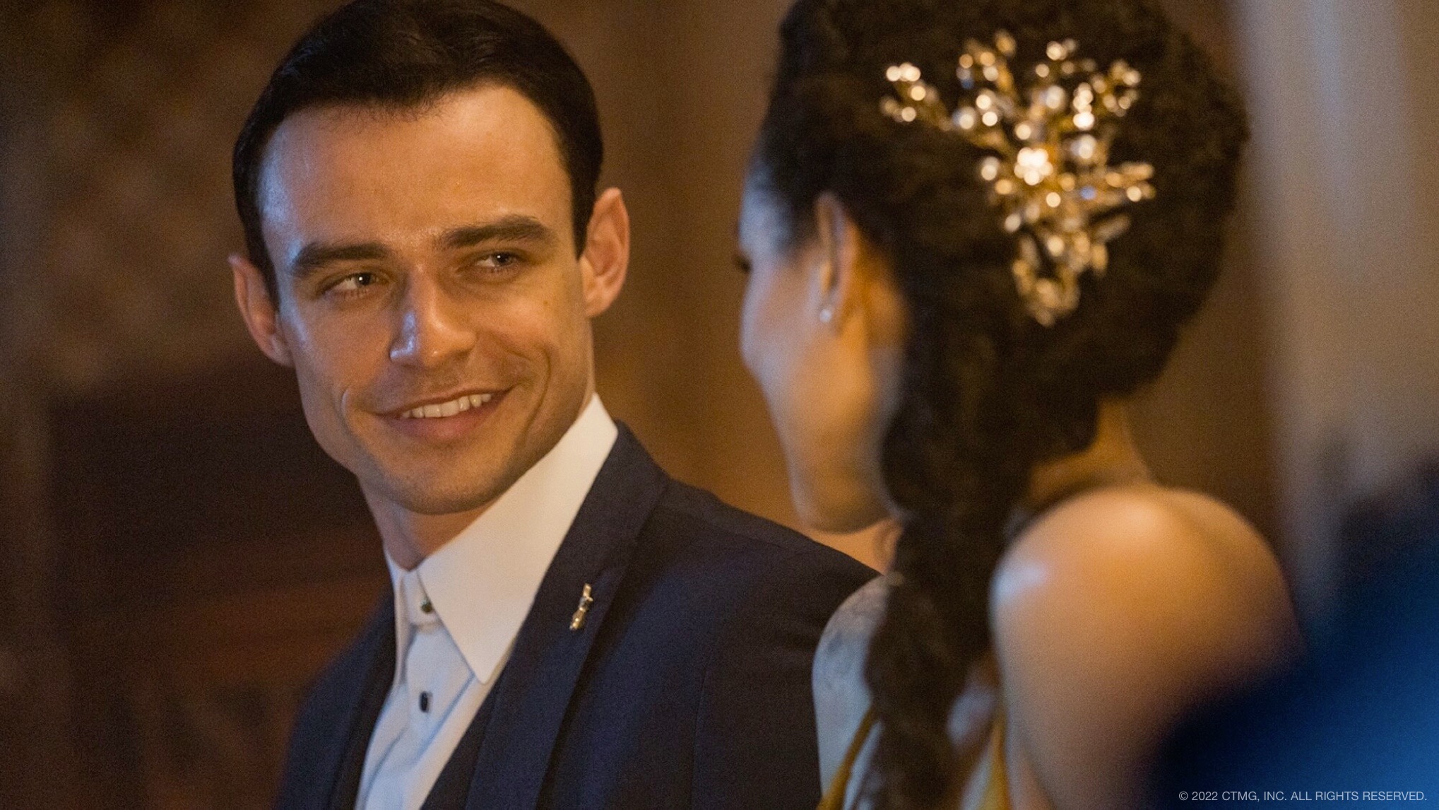 Adegan dalam The Invitation (2022). 