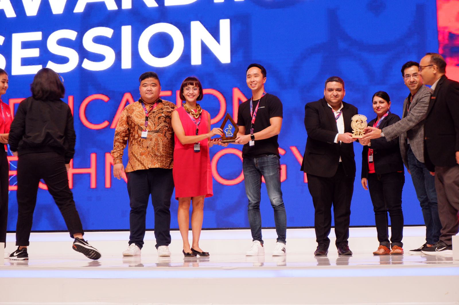 Penghargaan untuk startup sal Indonesia di ajang G20 Digital Innnovation Network