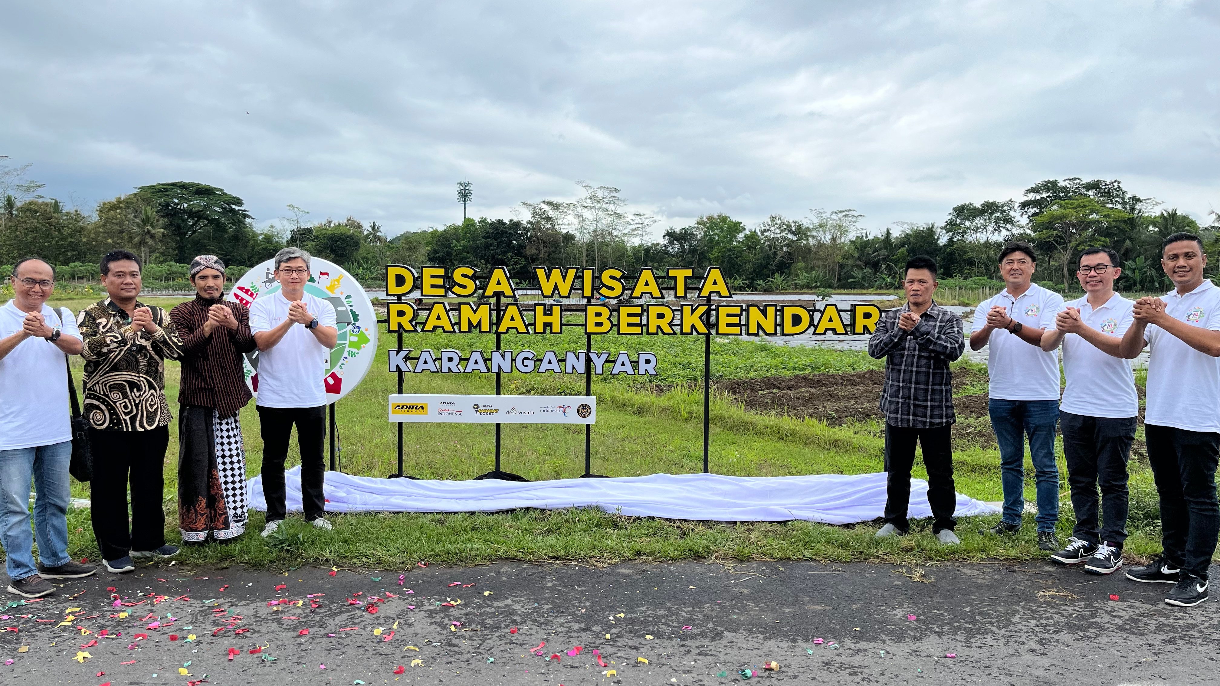Acara peresmian landmark Desa Wisata Ramah Berkendara di Desa Karanganyar – Magelang, Jawa Tengah.