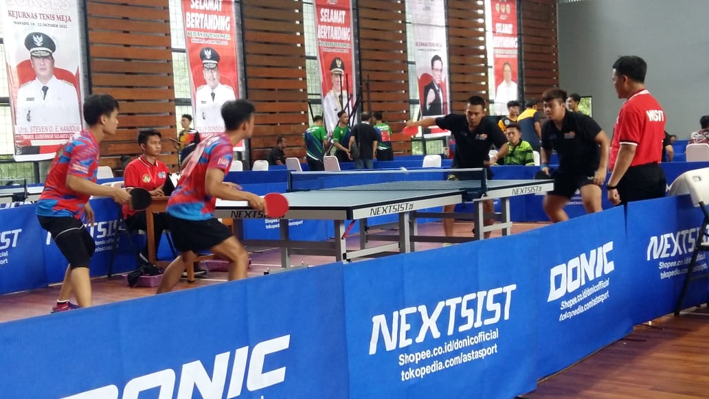 Kejurnas Tenis Meja di Manado, Sulawesi Utara.