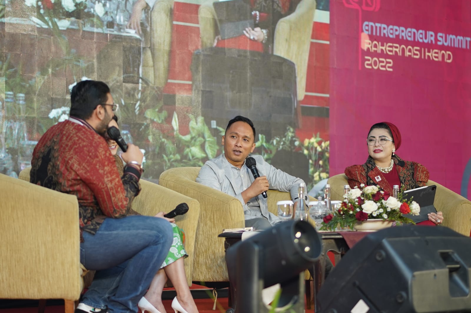 Practicum di Entrepreneur Summit dan Rakerna Kamar Entrepreneur Indonesia (KEIND)