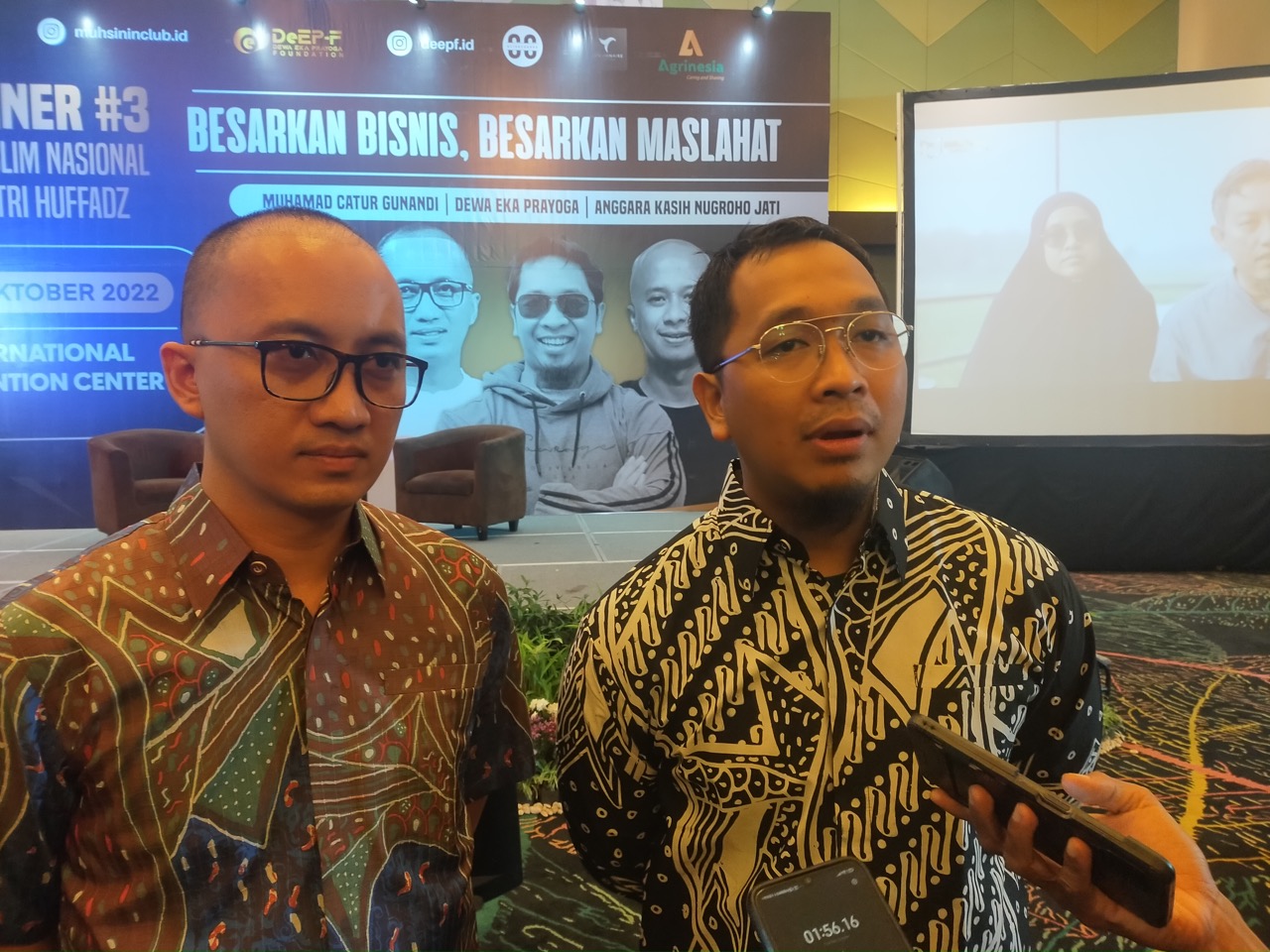 Founder Muhsinin Club Dewa Eka Prayoga (kanan).