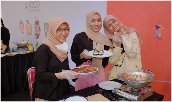 Program Studi Sastra Korea UGM kembali menyelenggarakan Korean Day bertajuk “The Extraordinary of K-Culture Universe”. 