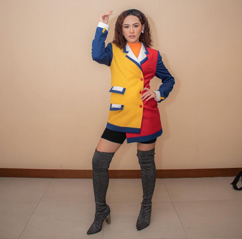 Penyanyi Happy Asmara