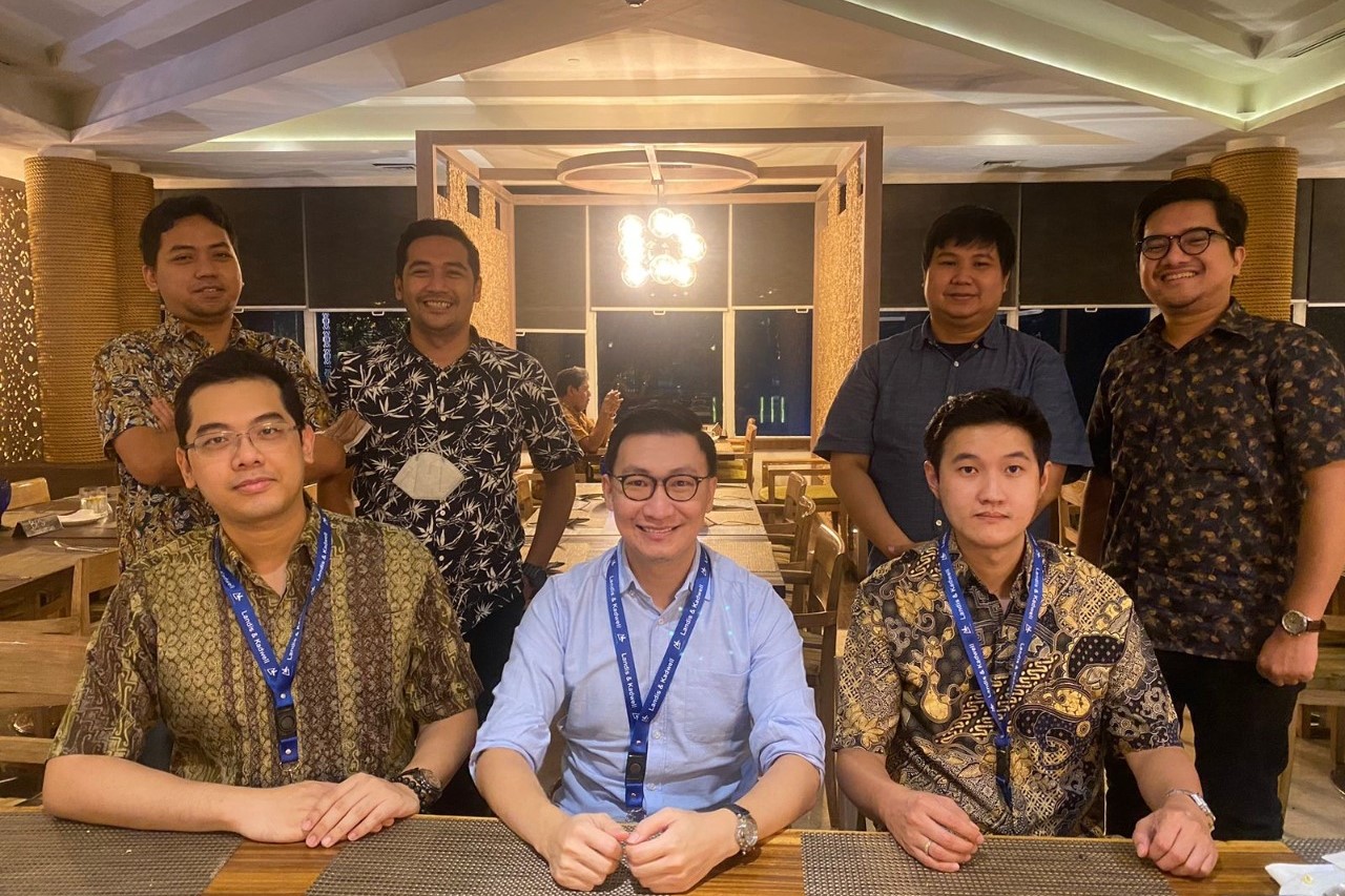 Kantor Akuntan Publik (KAP) Tandiawan dan Rekan.