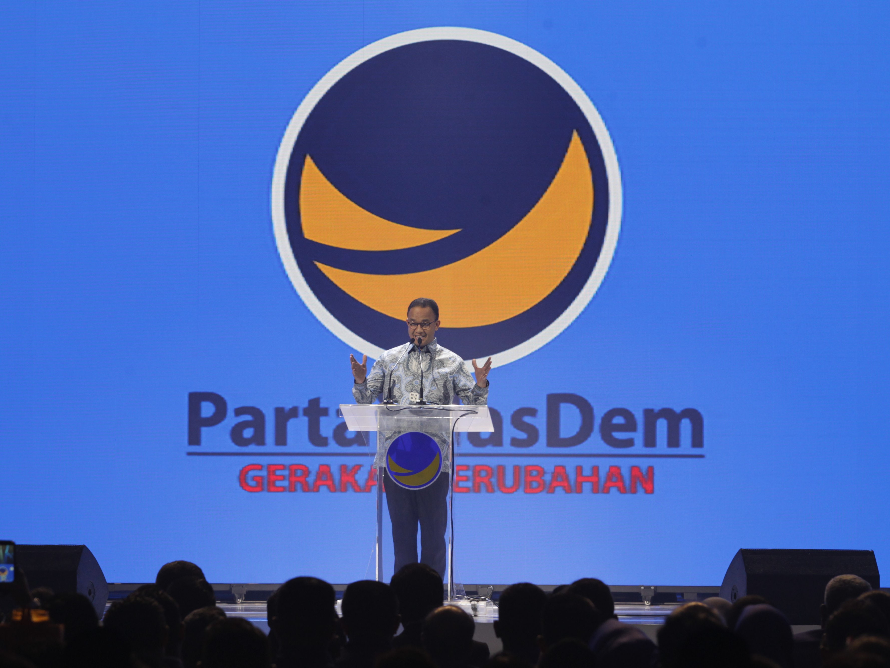 Ribuan Warga Masuk NasDem Jateng setelah Deklarasi Capres Anies Bawesdan