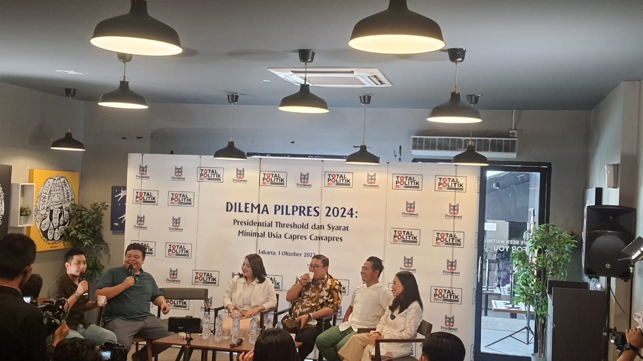 Diskusi : Dilema Pilpres 2024: Presidential Threshold dan Syarat Minimal Usia Capres dan Cawapres di Jakarta, Sabtu (1/10).