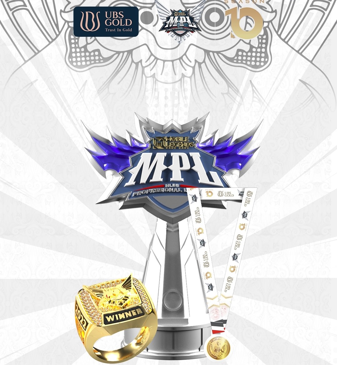 Trofi uara MPL Indonesia Season 10 daan cincin championship dari UBS Gold