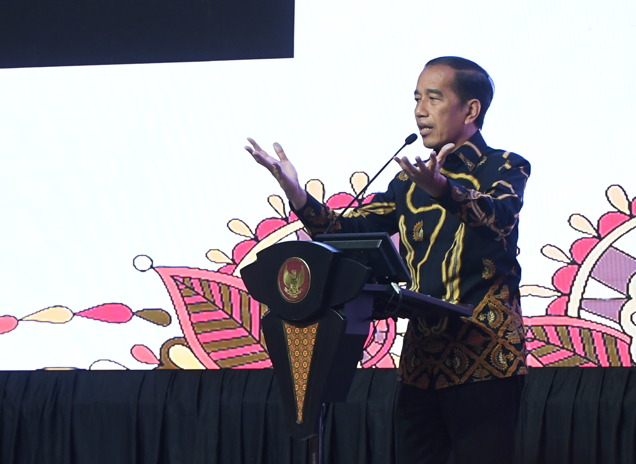 Presiden Jokowi saat menyampaikan arahan.