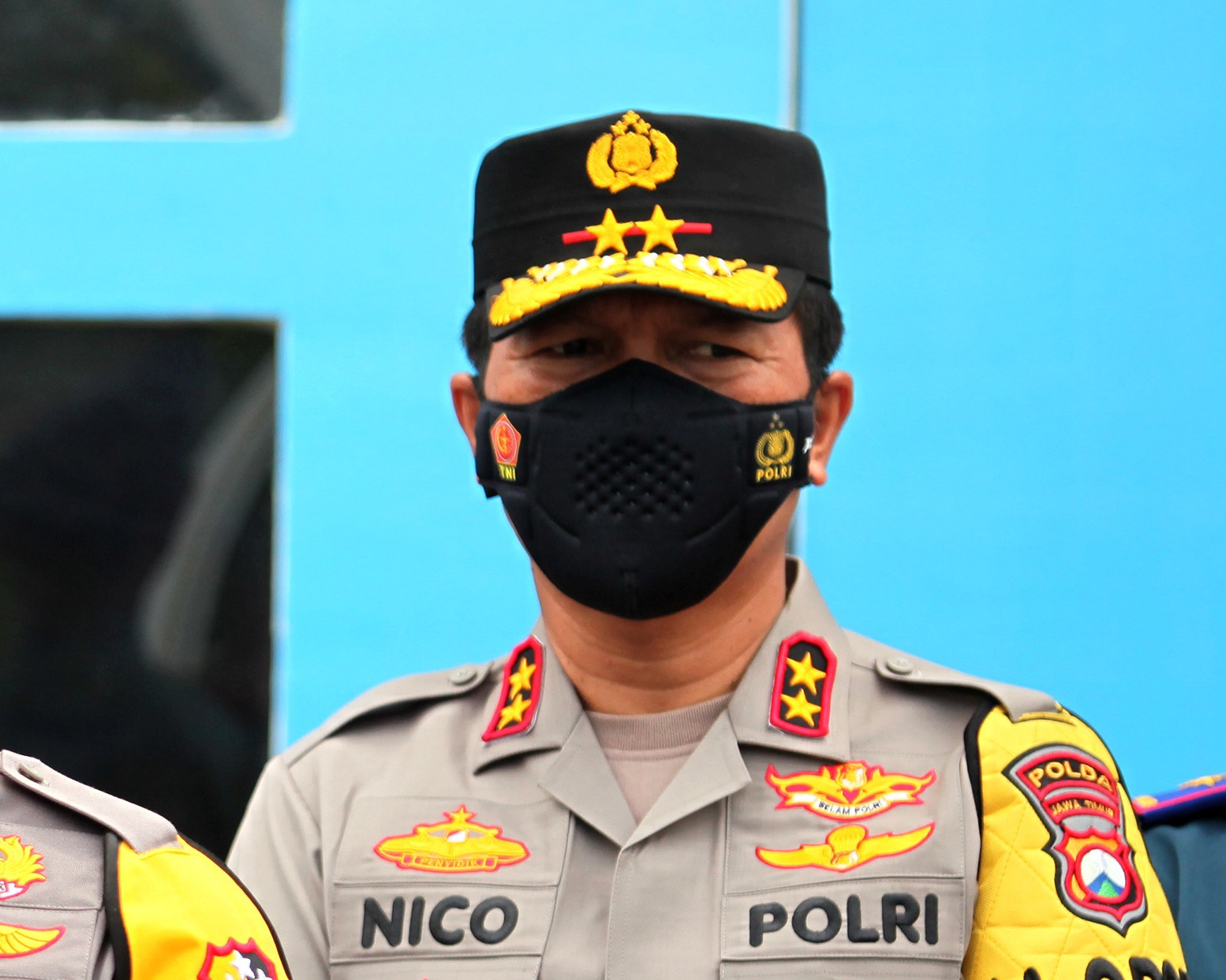 Irjen Pol Nico Afinta telah dicopot dari jabatannya sebagai Kapolda Jawa Timur. 