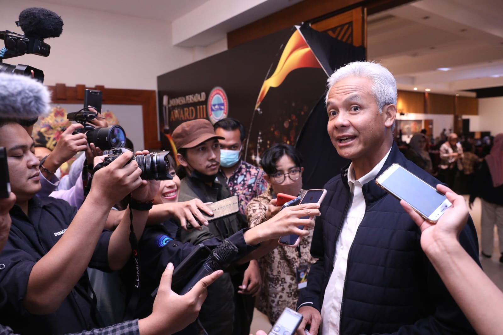 Gubernur Jawa Tengah, Ganjar Pranowo menyatakan siap menjadi capres 2024 jika diusung partainya.