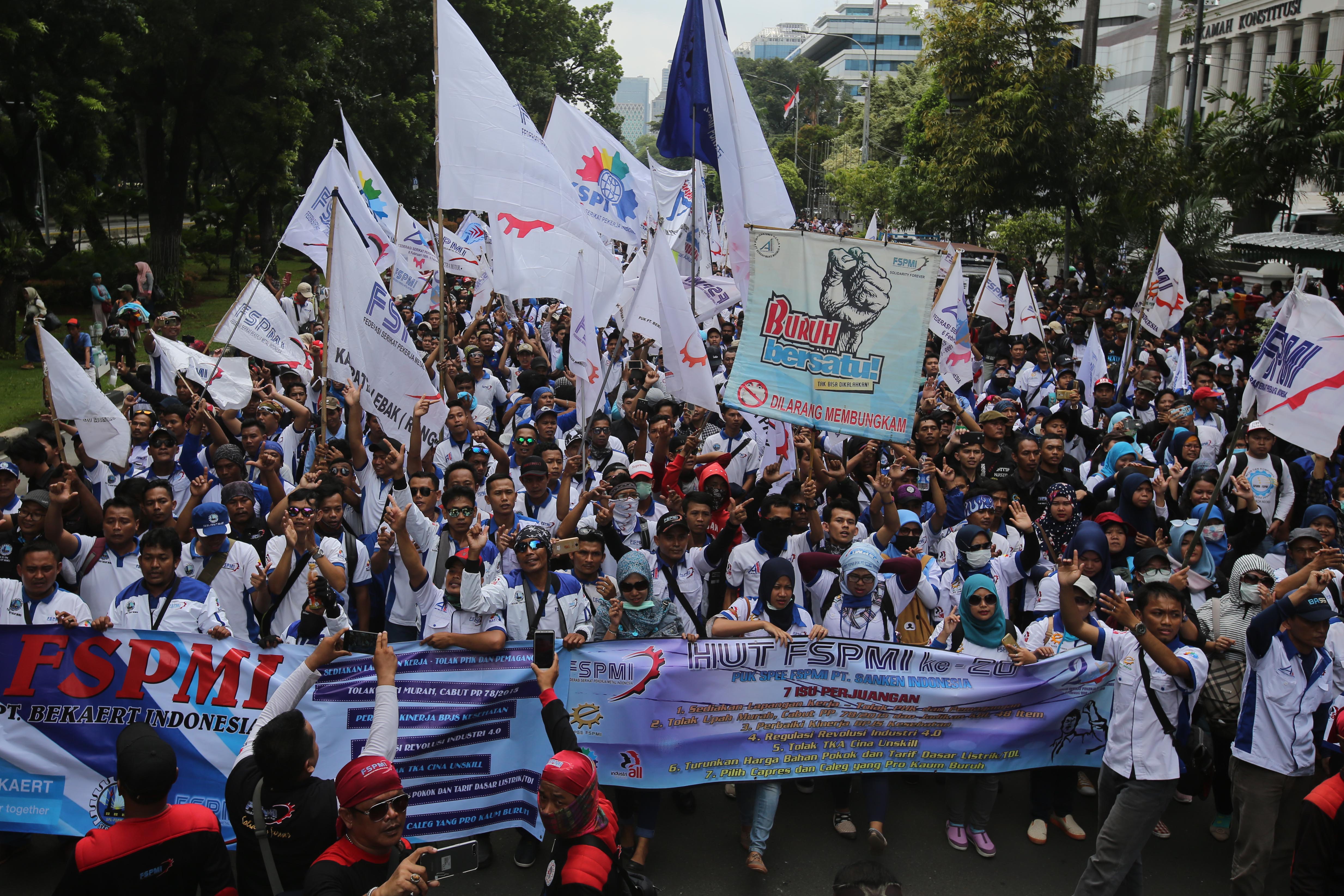 Ilustrasi--Aksi demo buruh pada 2019.