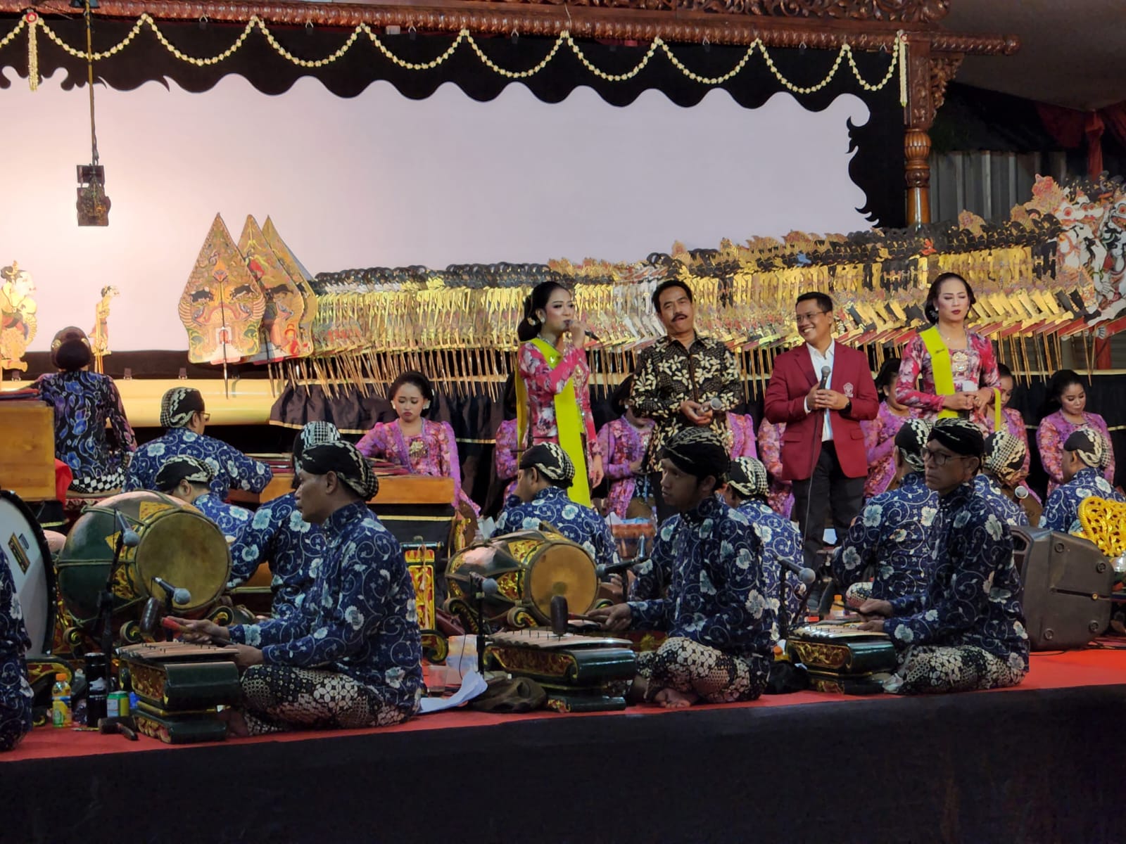 Pagelaran wayang dalam rangkaian Dies Natalis ke-63 Universitas Tarumanegara
