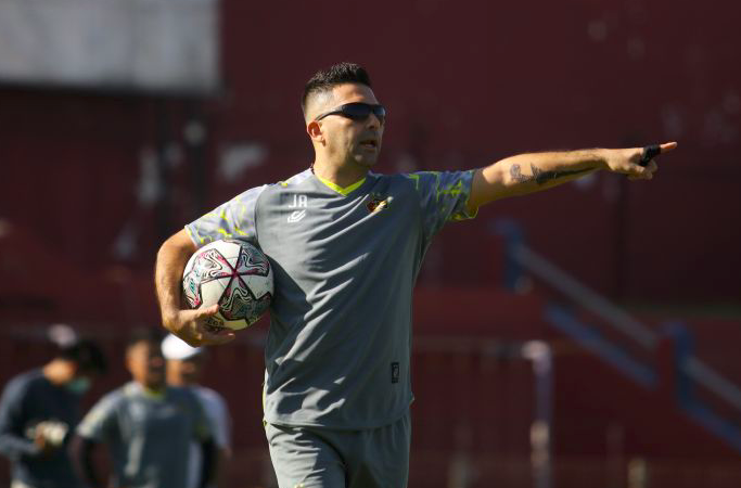 Pelatih Persik Kediri Javier Roca 