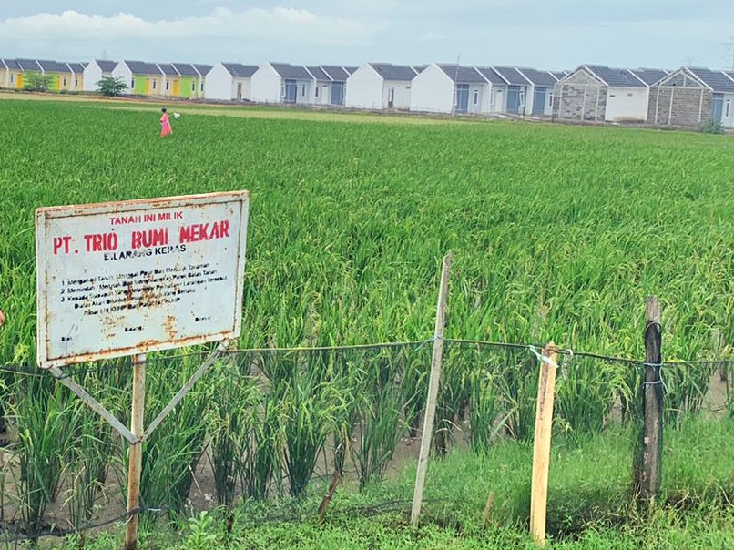 Aset tanah milik terpidana Benny Tjokrosaputro sekitar 1 juta meter persegi yang telah disita Kejaksaan Agung di Bekasi.