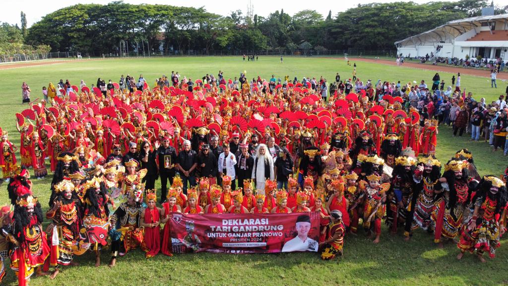 Relawan Ganjar menggelar rangkaian kegiatan berupa santunan dan  