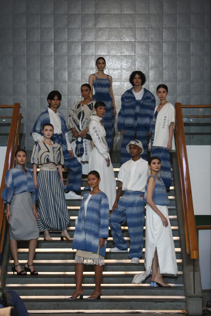 koleksi Kayu & Kosmos