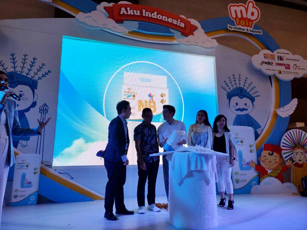 Acara peluncuran Makuku SAP Diapers Pro Care di Jakarta Convention Center (JCC), Kamis (13/10).