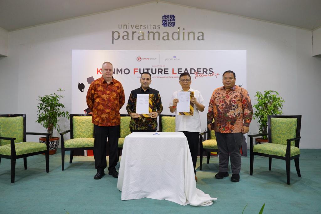 Acara penandatanganan nota kesepahaman (MoU) kerja sama antara Kanmo Group dan Universitas Paramadina di Jakarta, Senin (31/1).