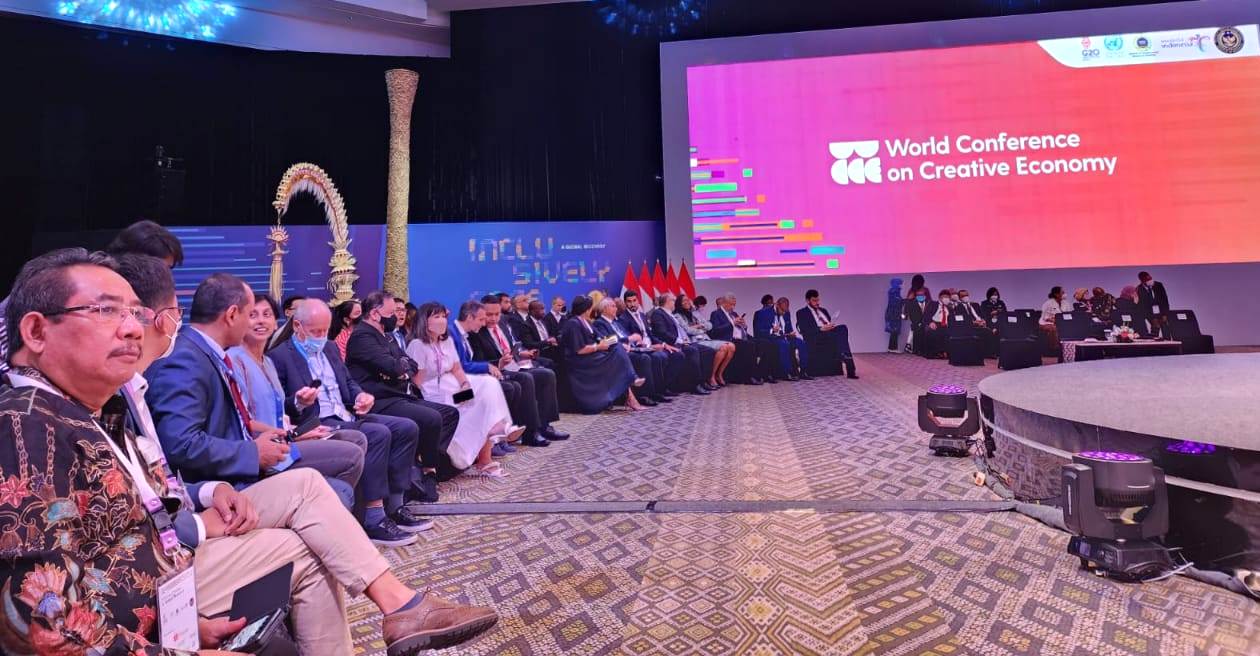 Suasana konferensi terkait HKI.