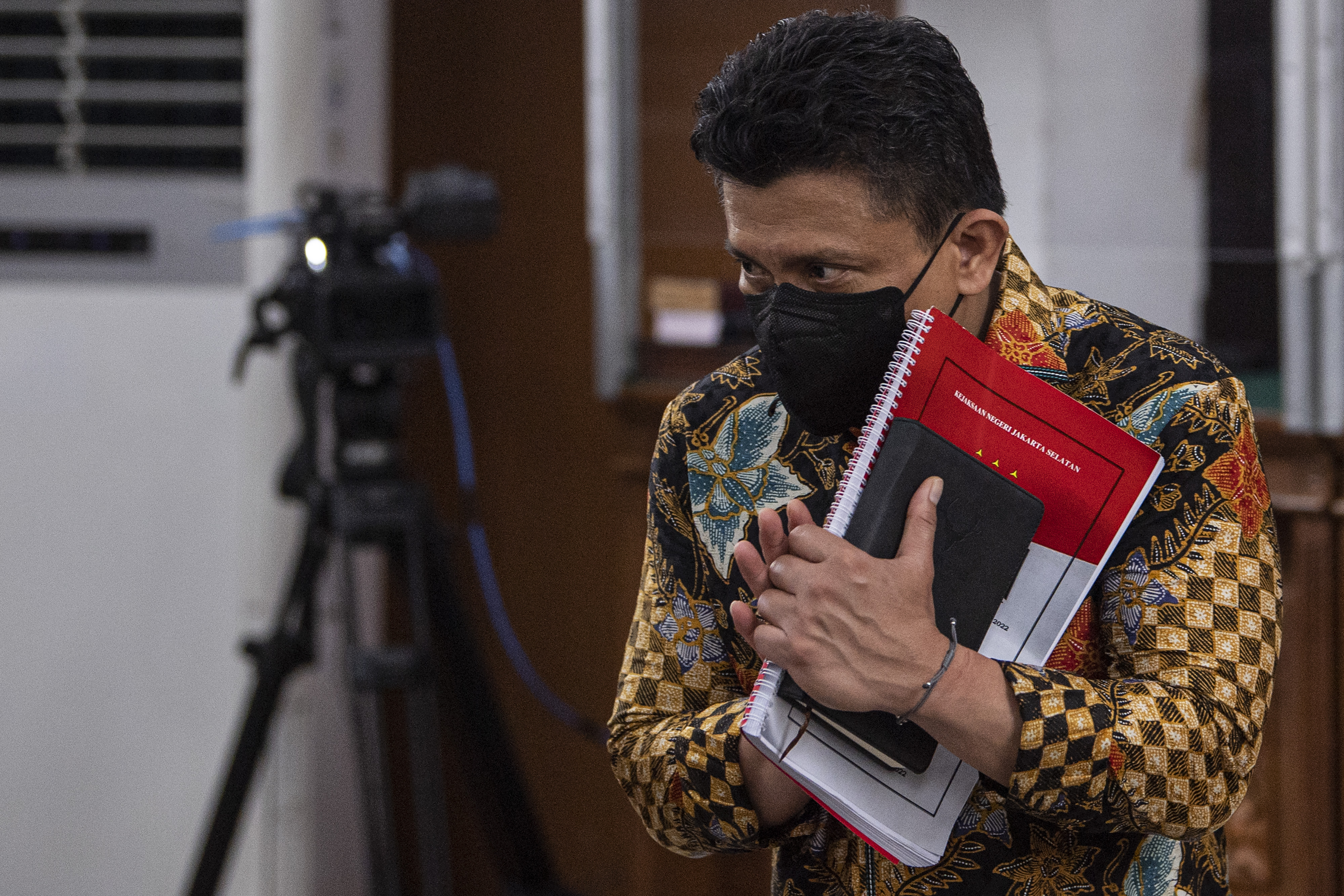 Pengacara : Buku Hitam Sambo Itu Catatan Harian Sejak Pangkat Kombes