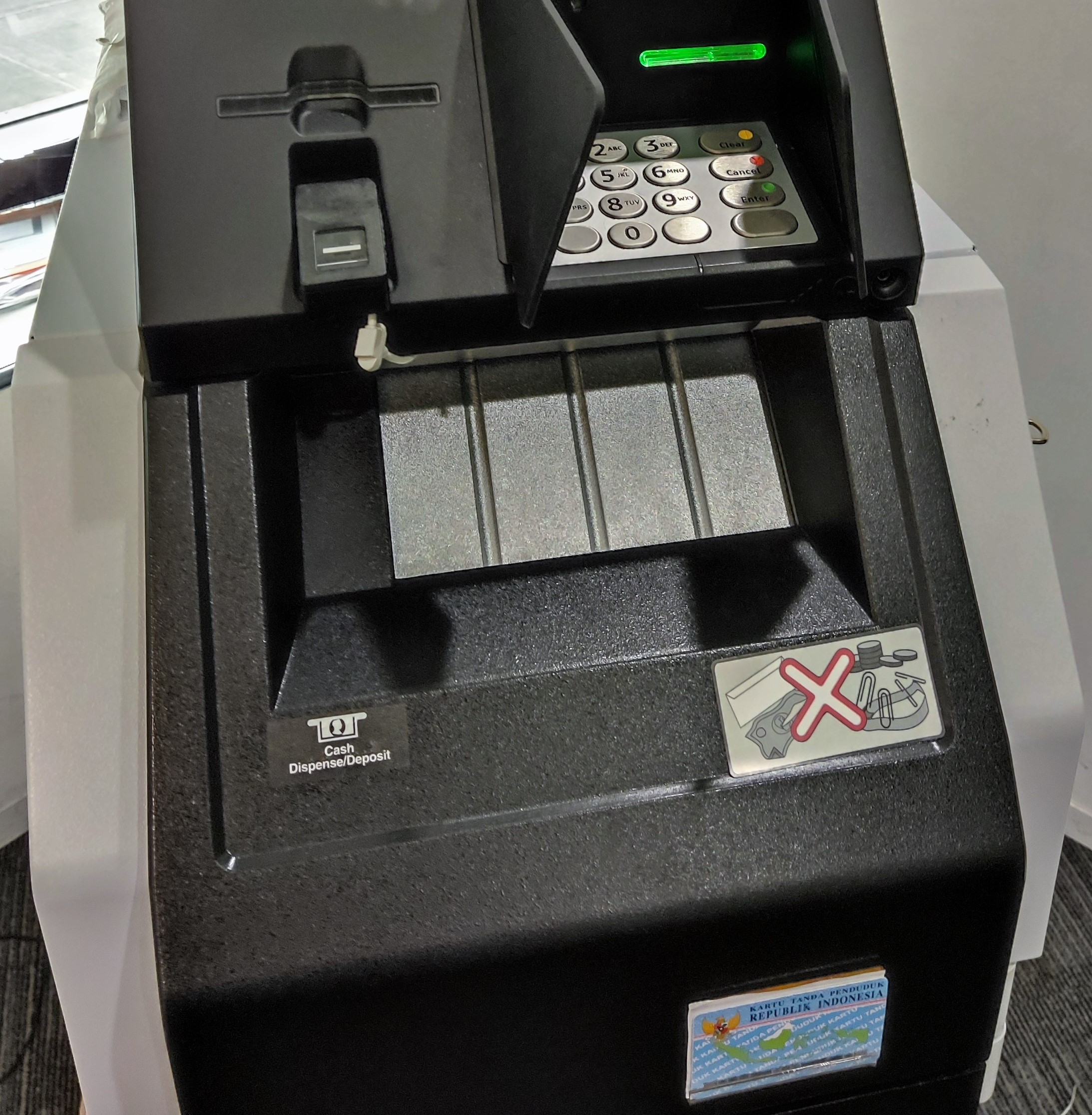 Teknologi pembaca e-KTP yang dikembangkan HD Global dan PT INTI