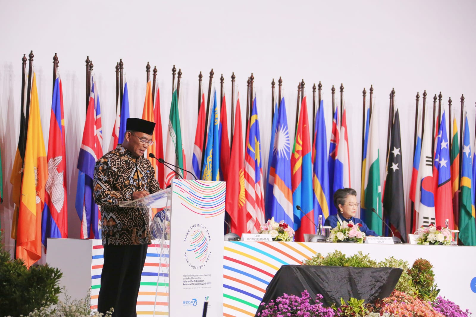 Menko PMK Muhadjir Effendy membuka konferensi Decade of Person with Disabilities di Jakarta