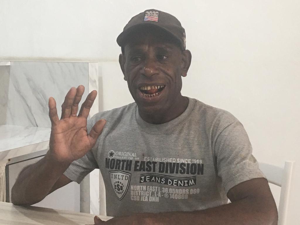  Tokoh Masyarakat Genyem, Esau Tegai.