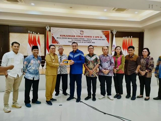 Wakil Ketua Komisi X DPR RI Dede Yusuf saat memimpin Tim kunjungan kerja Komisi X  DPR RI di Gorontalo, Senin (24/10).