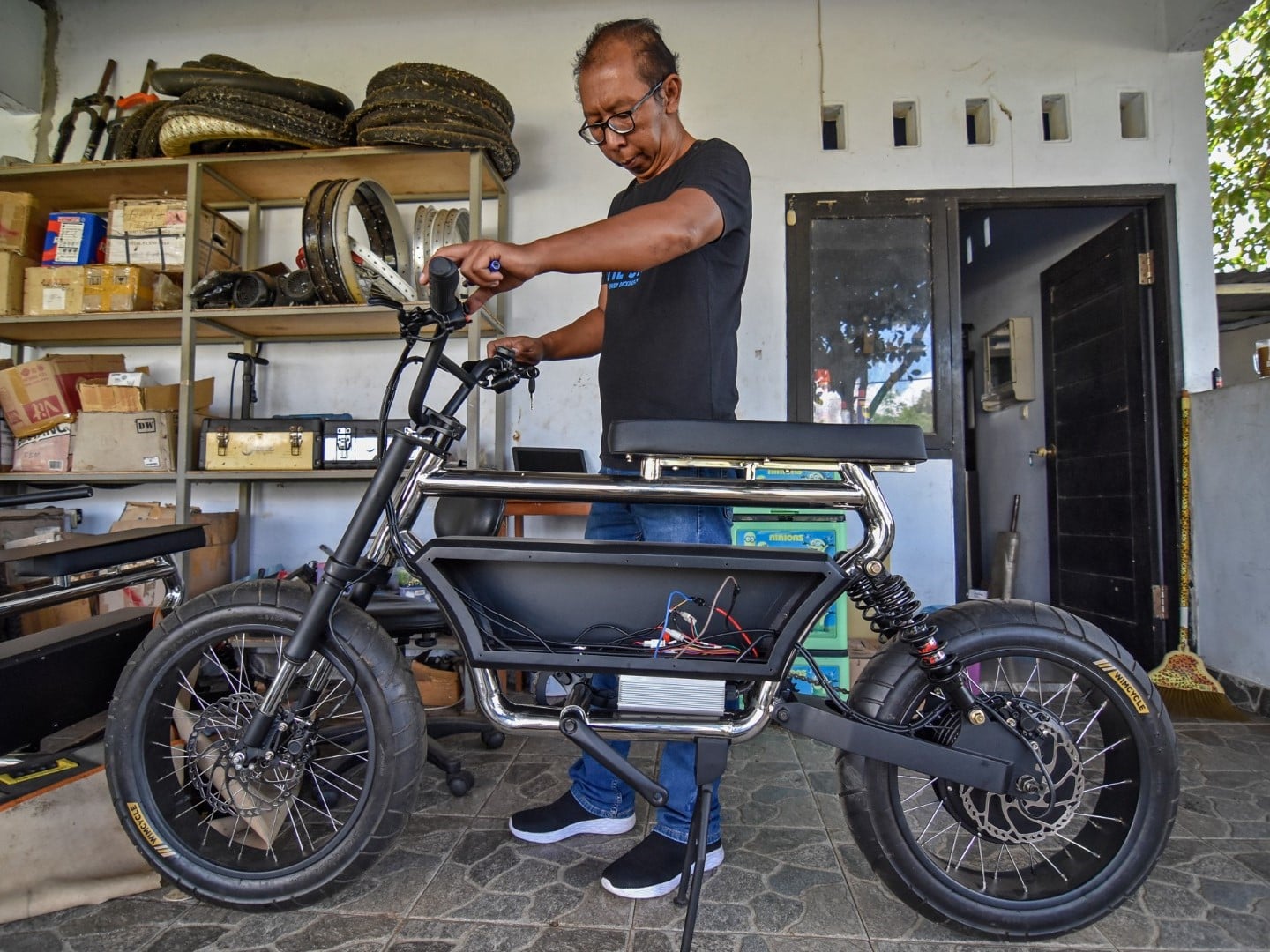 Kemenperin Dukung Pengembangan Produksi Sepeda Listrik Lokal