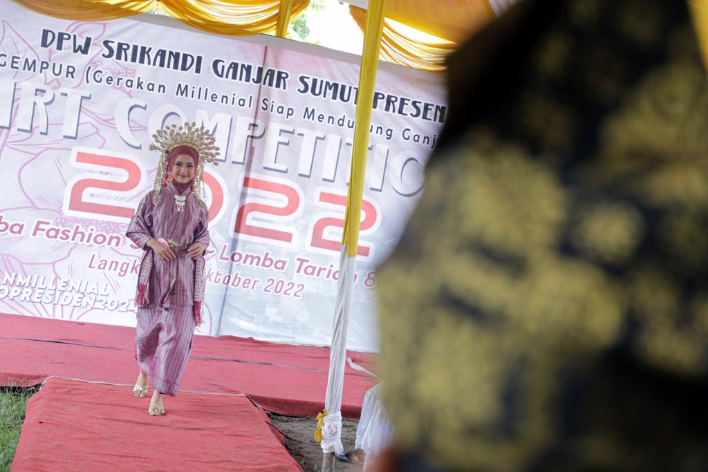 Perlombaan Fashion diadakan di Desa Stabat Baru, Stabat, Kabupaten Langkat, Sumut bagi kalangan milenial sekaligus sosialisasikan Ganjar