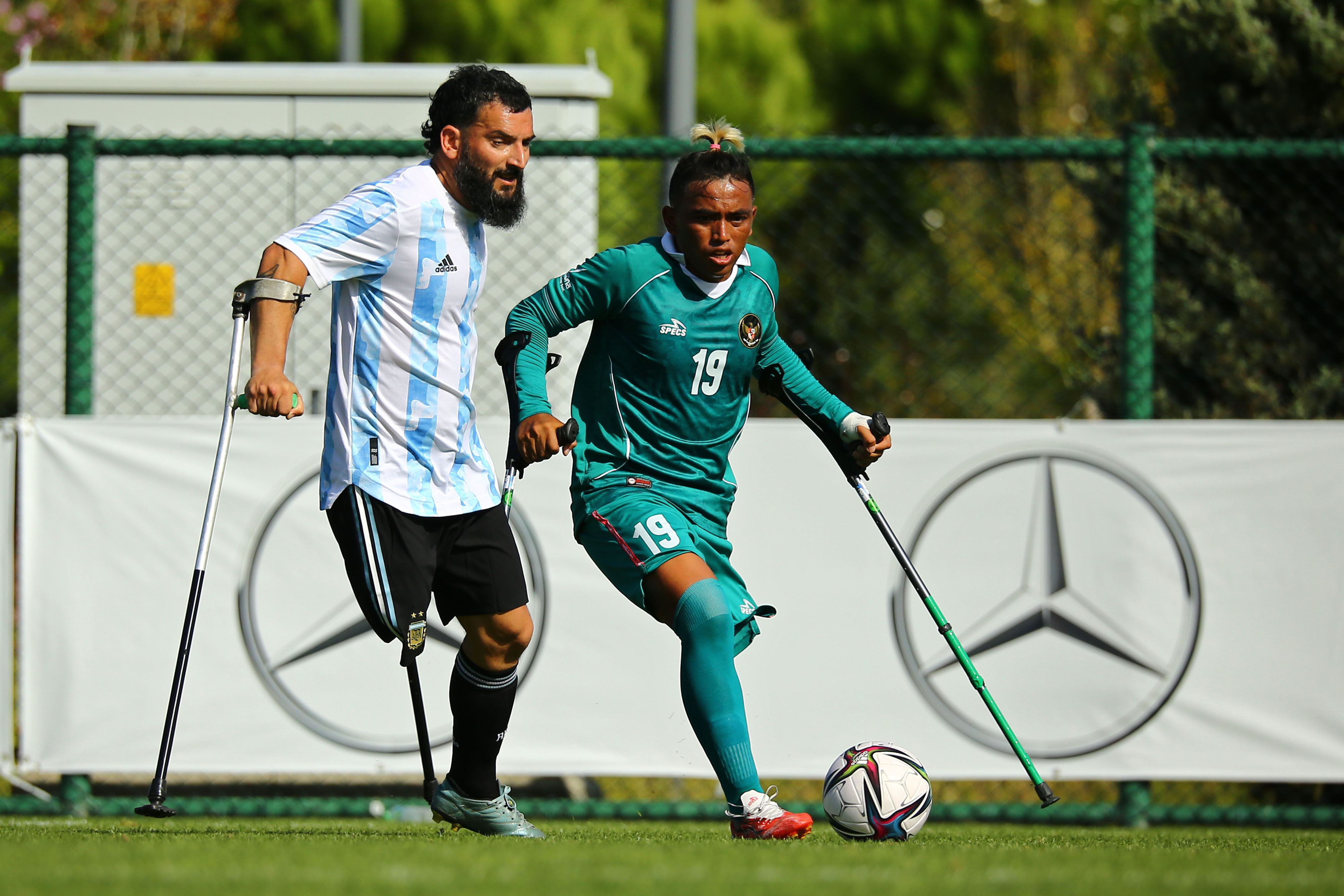 Timnas Amputasi Indonesia menghadapi Argentina dalam penyisihan Grup C Piala Dunia Amputasi di Turki, Sabtu (1/10). 
