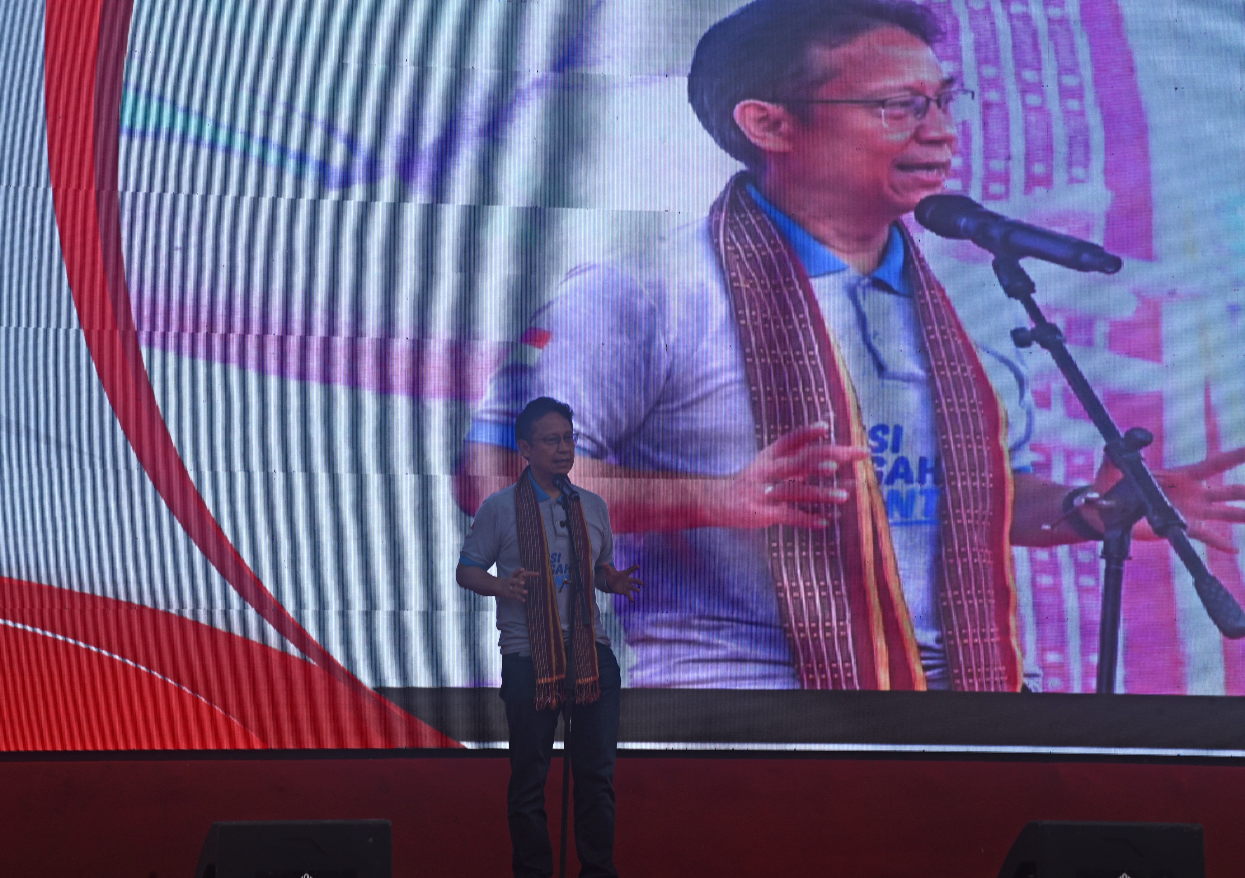 Menkes Budi Gunadi Sadikin berpidato saat menghadiri Kampanye Pemberantasan Gizi Buruk di Serang, Banten, Kamis (20/10).