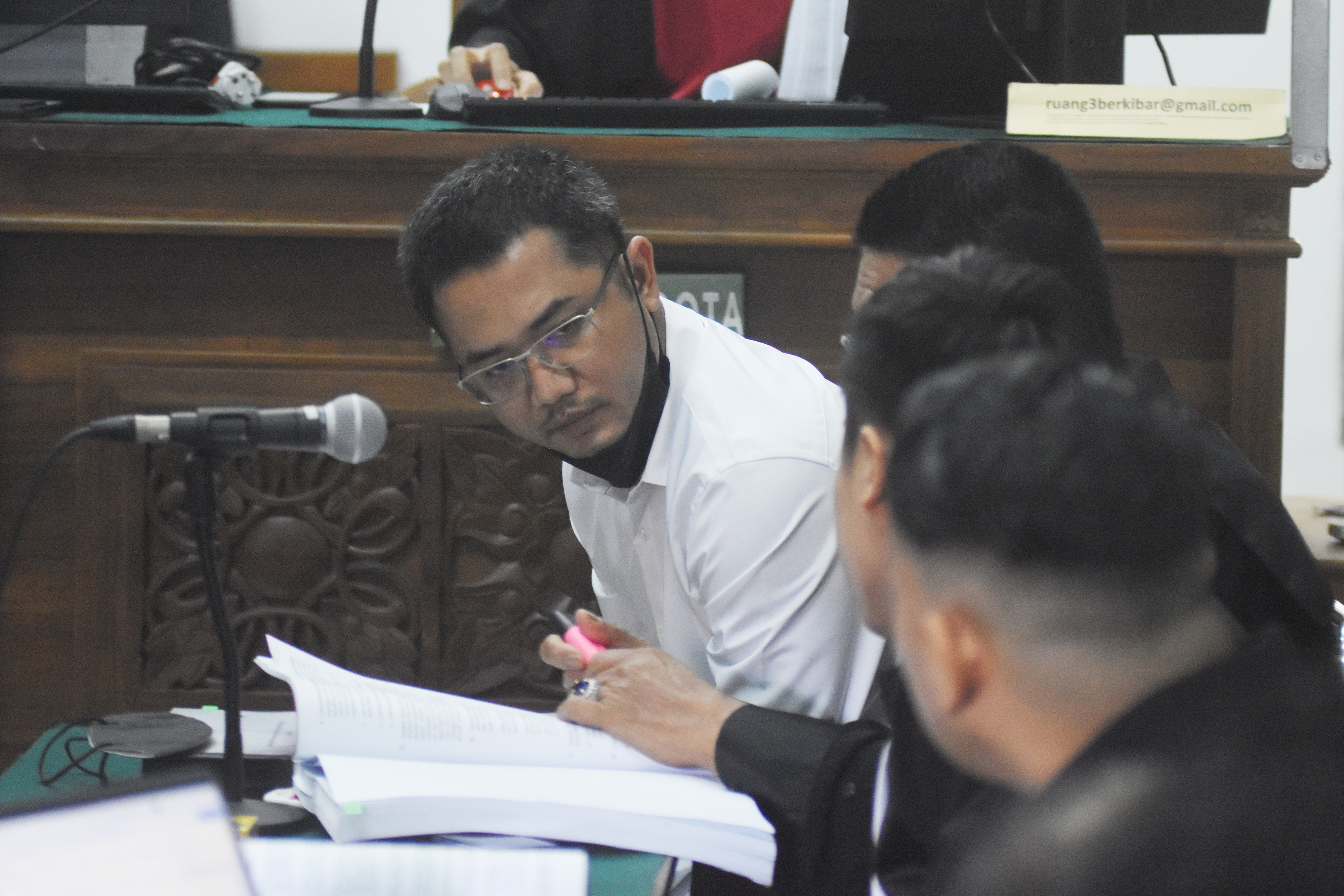 Terdakwa kasus merintangi penyidikan pembunuhan Brigadir J, AK Irfan Widyanto menjalani sidang lanjutan di PN Jaksel, Kamis (27/10).