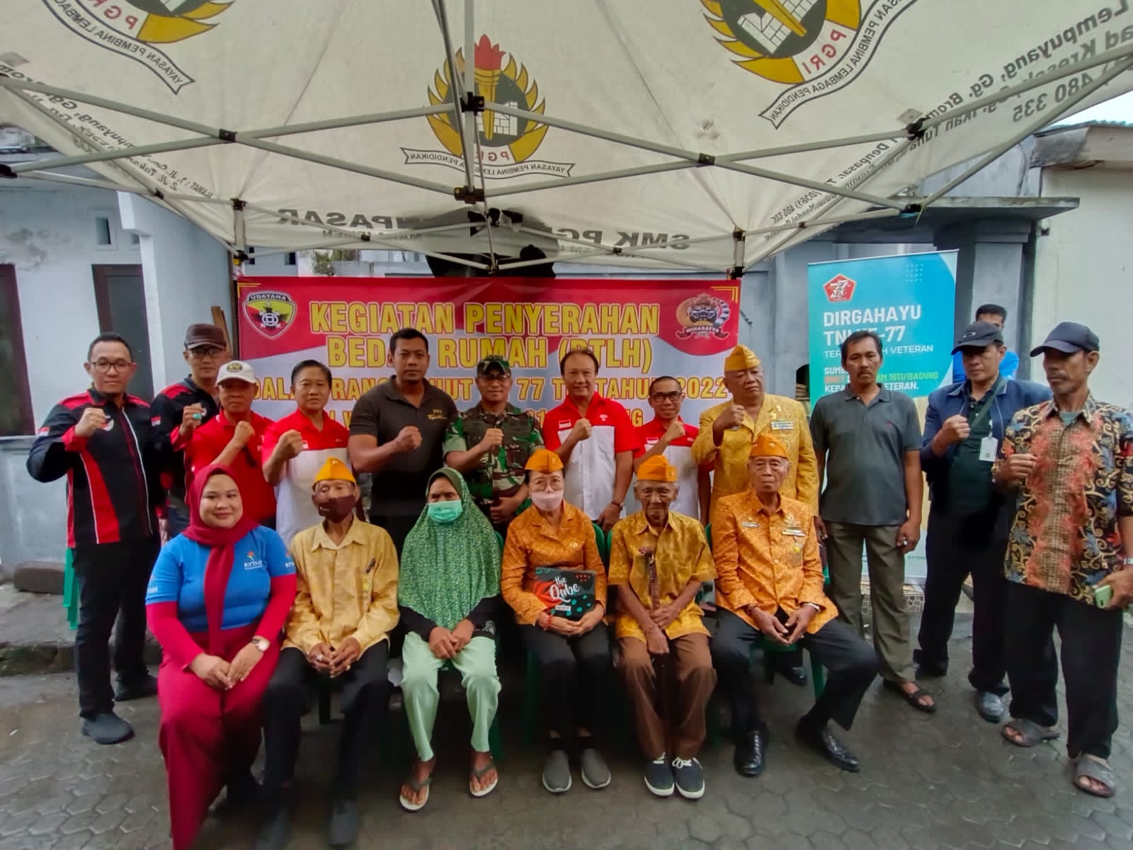 QNET bersama Kodim 1611 Badung Bali dalam mewujudkan rumah layak huni bagi warakawuri di lingkungan Kodim 1611 Badung.