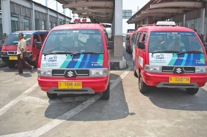Jak Lingko di Terminal Bus Terpadu Pulogebang, Jakarta Timur.