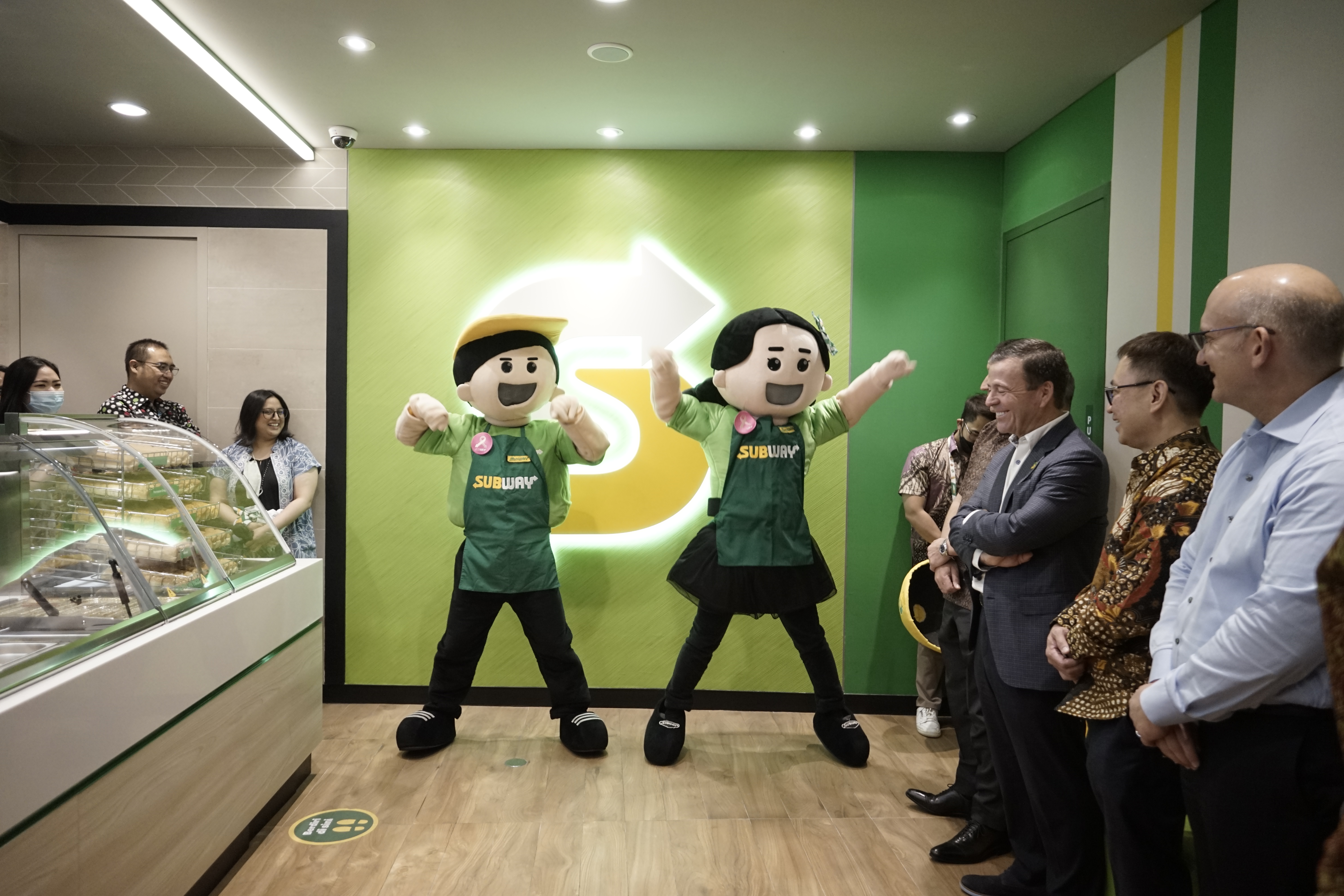 Pembukaan gerai Subway di Stasiun Gambir