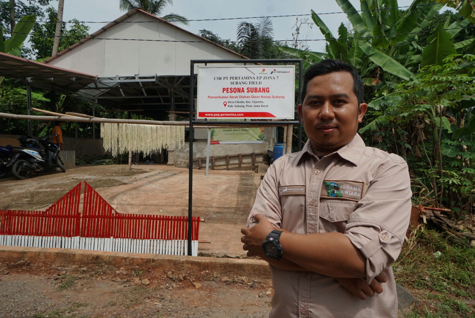 Alan Sahroni (mitra binaan PEP Subang Field), Pemilik Alfiber, UKM pengolah daun nanas jadi serat dan kain