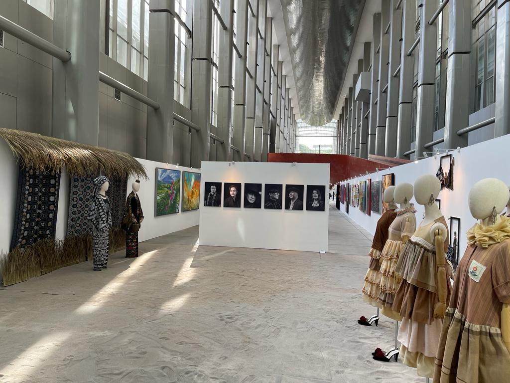 Pameran Seni REKAM MASA di Museum Nasional, Jakarta, yang mengintegrasikan Teknologi blockchain dalam karya seniman