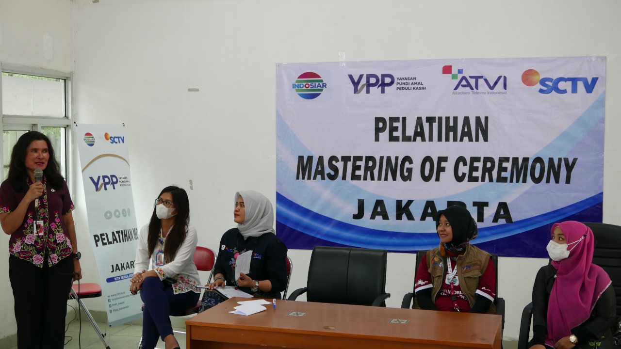 YPP Indosiar SCTV dan LPPM ATVI menggelar pelatihan MC di Rusun Tower Pulo Gebang, Jakarta Timur.