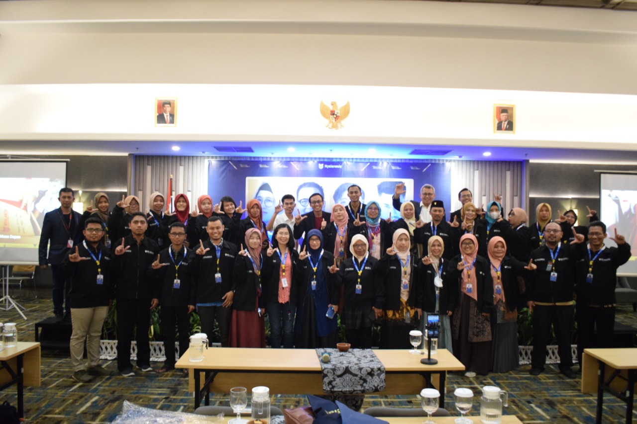 Para Penggerak Literasi resmi dilantik oleh Nyalanesia, di Hotel Solia Zigna, Kota Surakarta. Jawa Tengah.