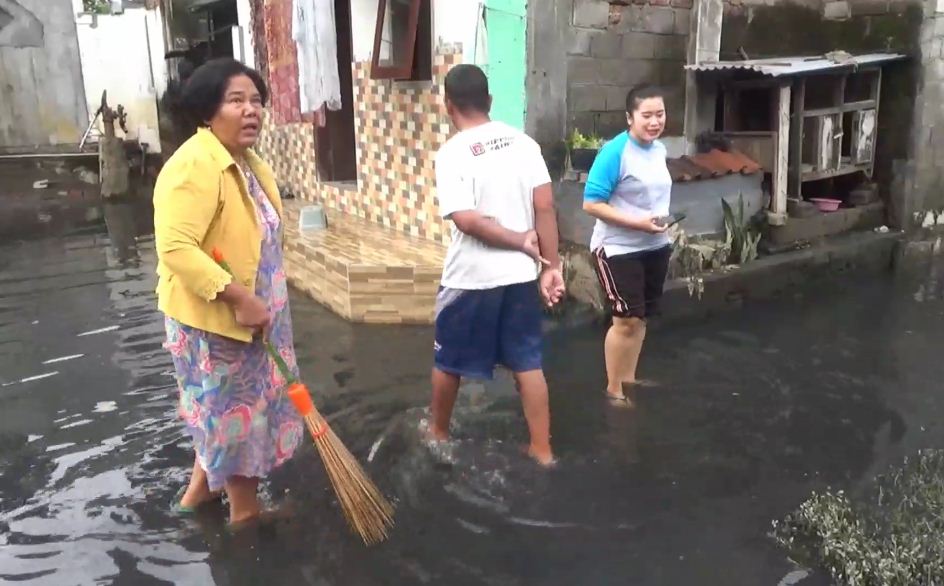 Banjir Limbah Pabrik Gula di Tulungagung Genangi Rumah Warga