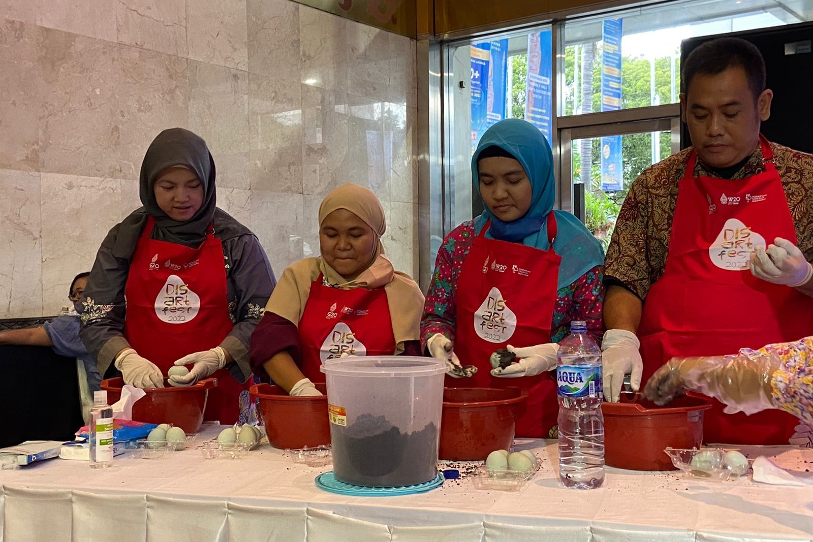 Untuk pertama kali Perempuan Tangguh Indonesia (PTI) hadir di pameran Indonesia Sharia Economic Festival (ISEF) kesembilan.