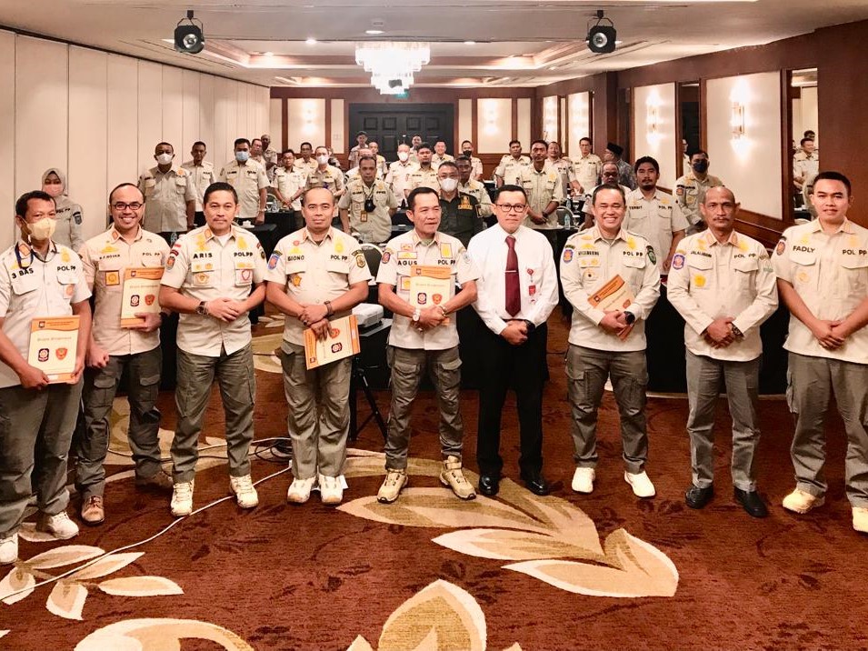 Penugasan anggota satlinmas dalam menjaga ketenteraman, ketertiban, dan keamanan di TPS telah diamanatkan pada UU Nomor 7 Tahun 2017.